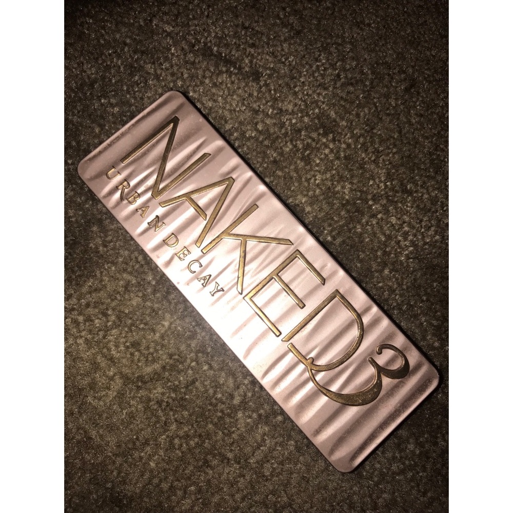 Naked3 Pallet
